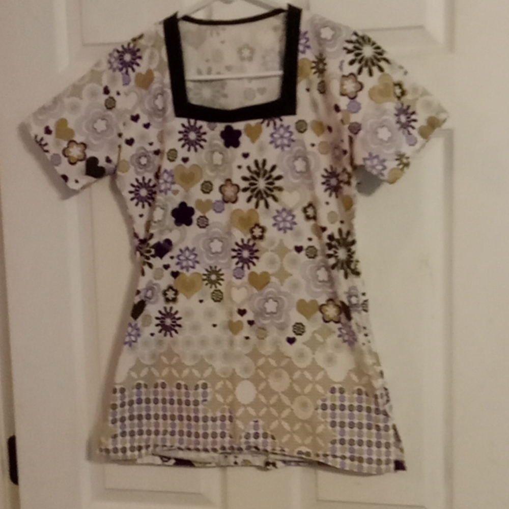 Uniform top